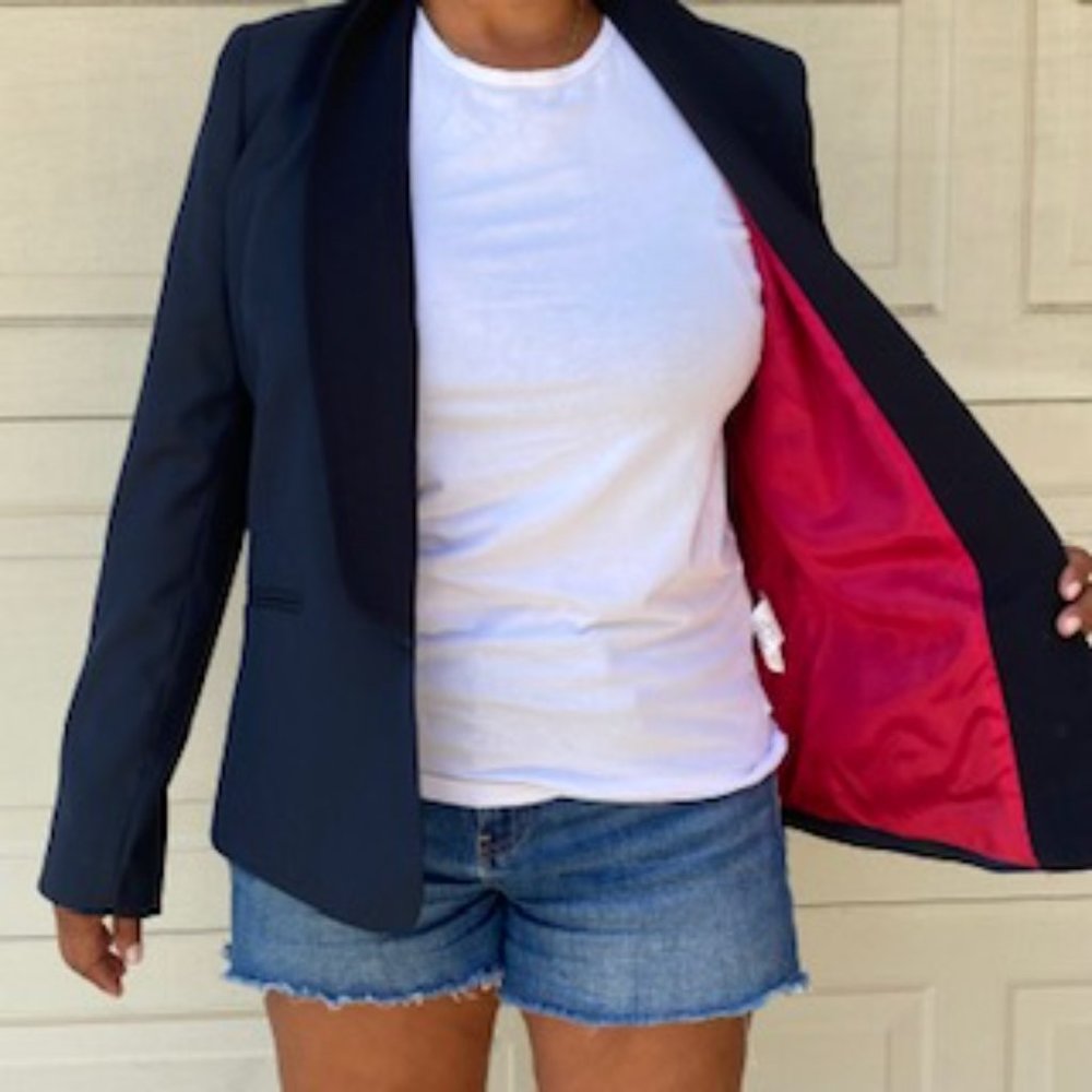 Blazer - Picture 4 of 10